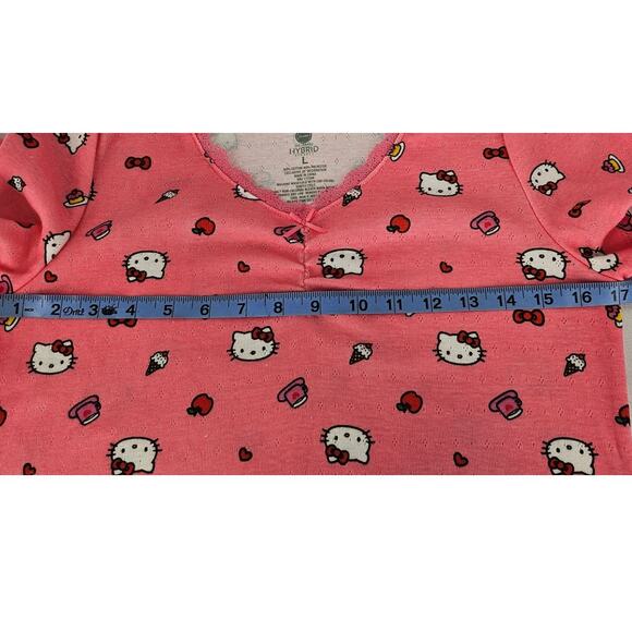 HELLO KITTY BY SANRIO WOMEN'S V-NECK T-SHIRT TOP SIZE LARGE - Picture 6 of 6